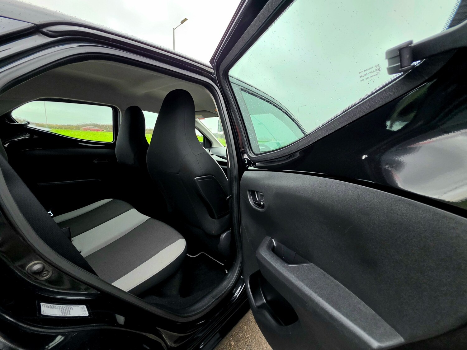 Used Toyota AYGO 2015 for sale - 77528443: Photo 33