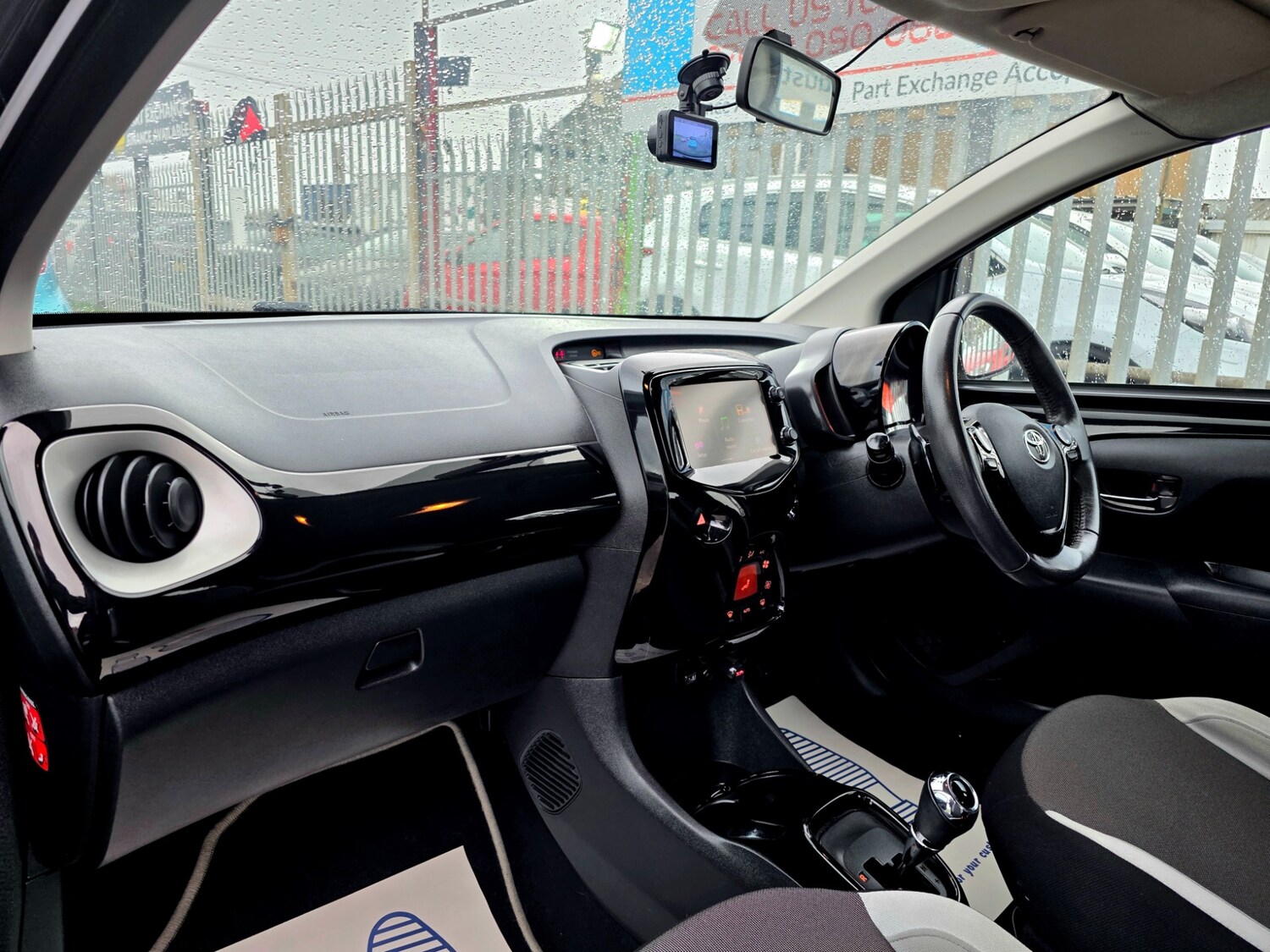 Used Toyota AYGO 2015 for sale - 77528443: Photo 38