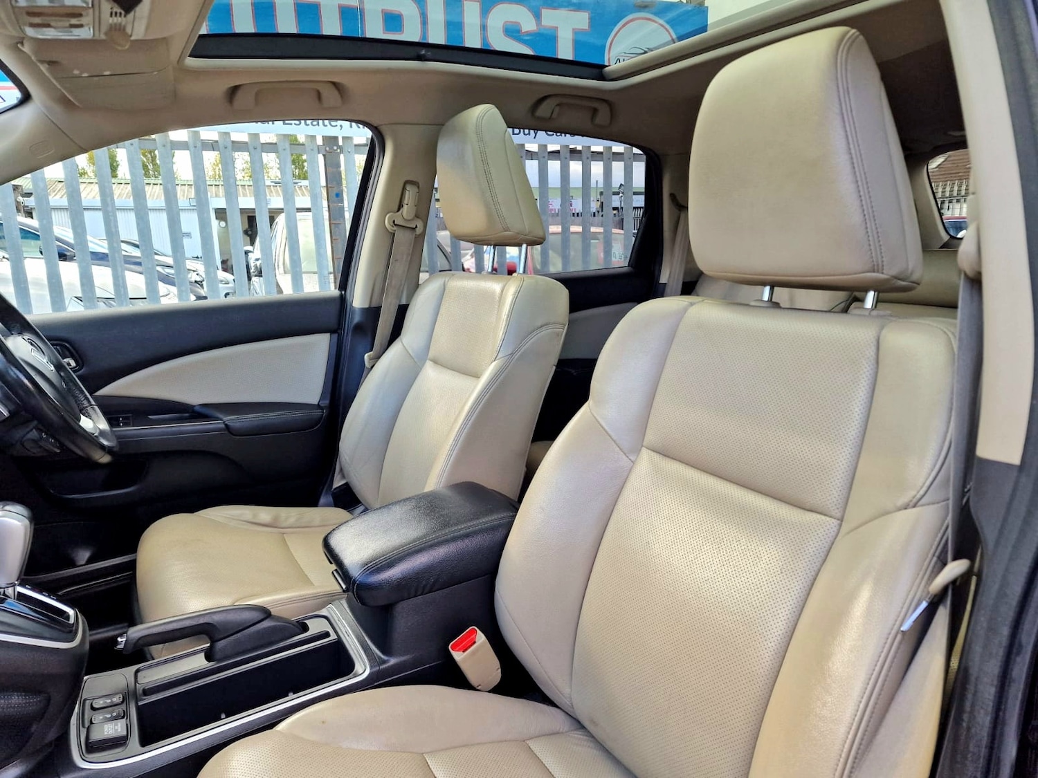 Used Honda CR-V 2015 for sale - 76379912: Photo 31