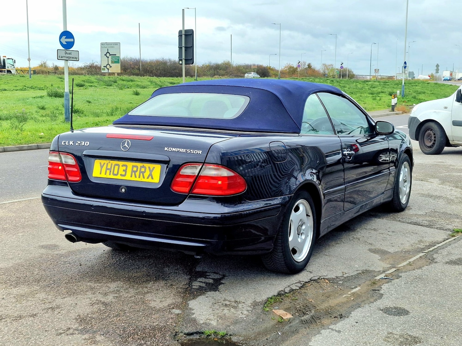 Used Mercedes-Benz CLK 2003 for sale - 76444368: Photo 13