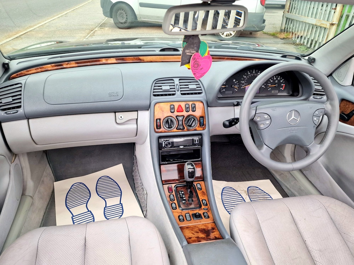 Used Mercedes-Benz CLK 2003 for sale - 76444368: Photo 15