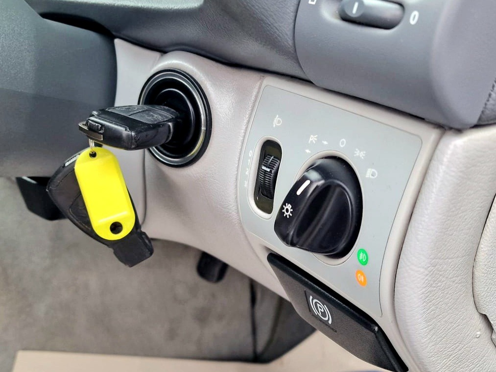 Used Mercedes-Benz CLK 2003 for sale - 76444368: Photo 17