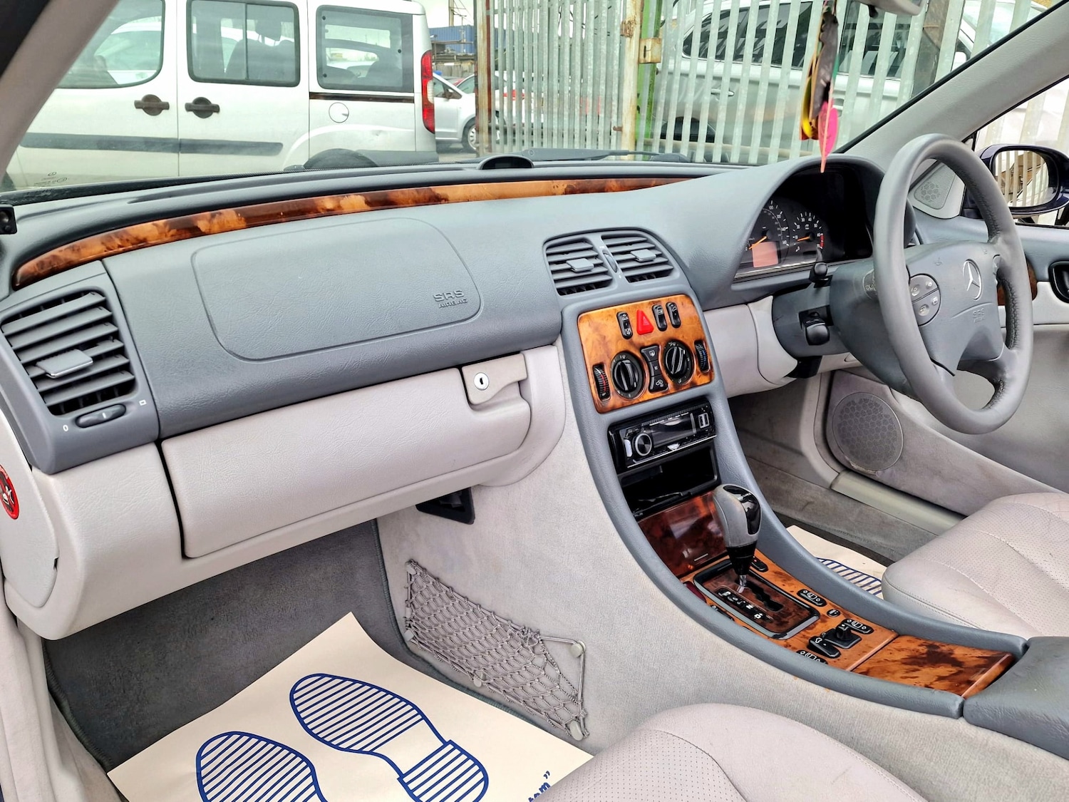 Used Mercedes-Benz CLK 2003 for sale - 76444368: Photo 28