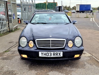 Used Mercedes-Benz CLK 2003 for sale - 76444368: Photo