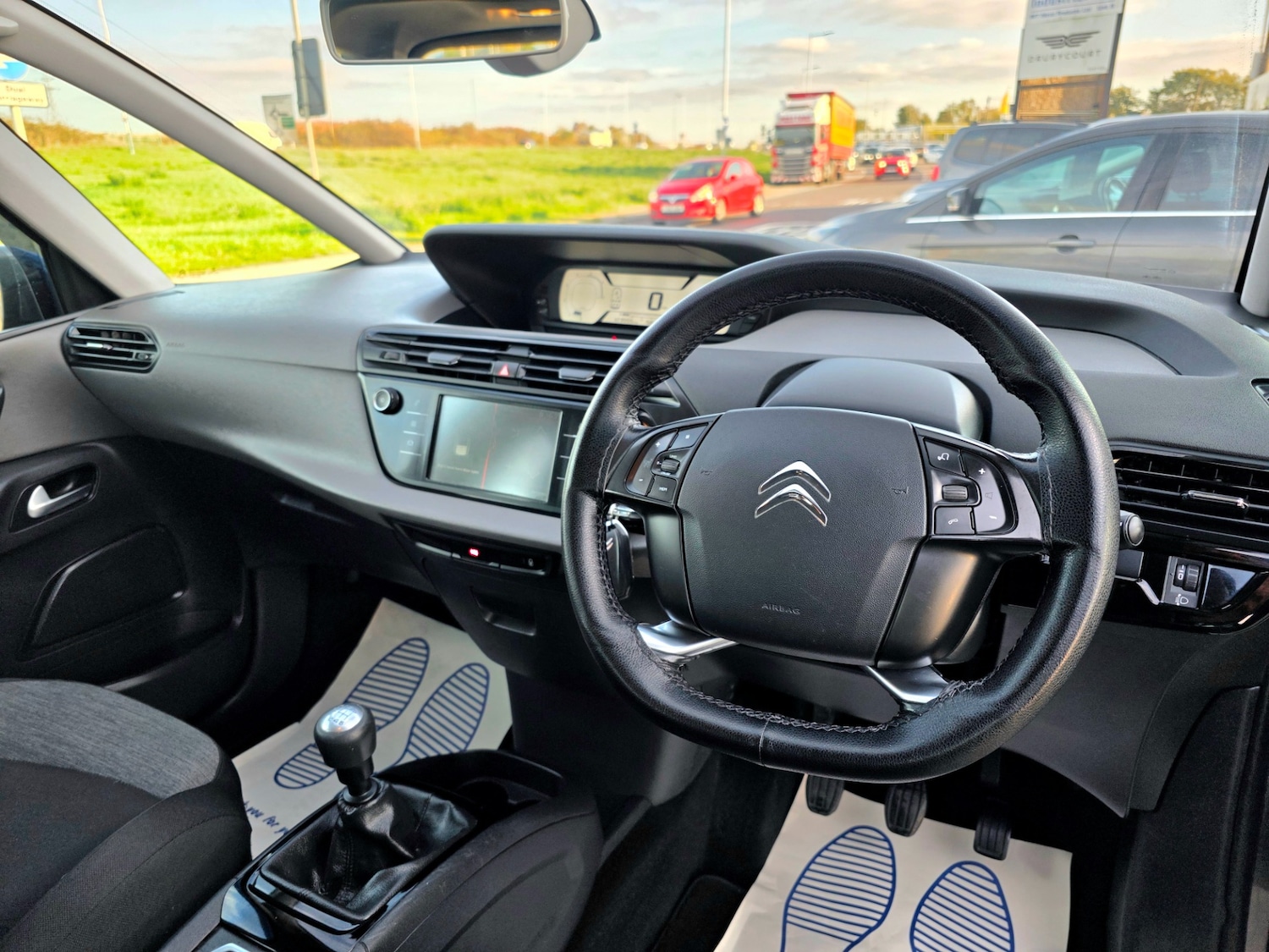 Used Citroen C4 Grand Picasso 2017 for sale - 76268838: Photo 18