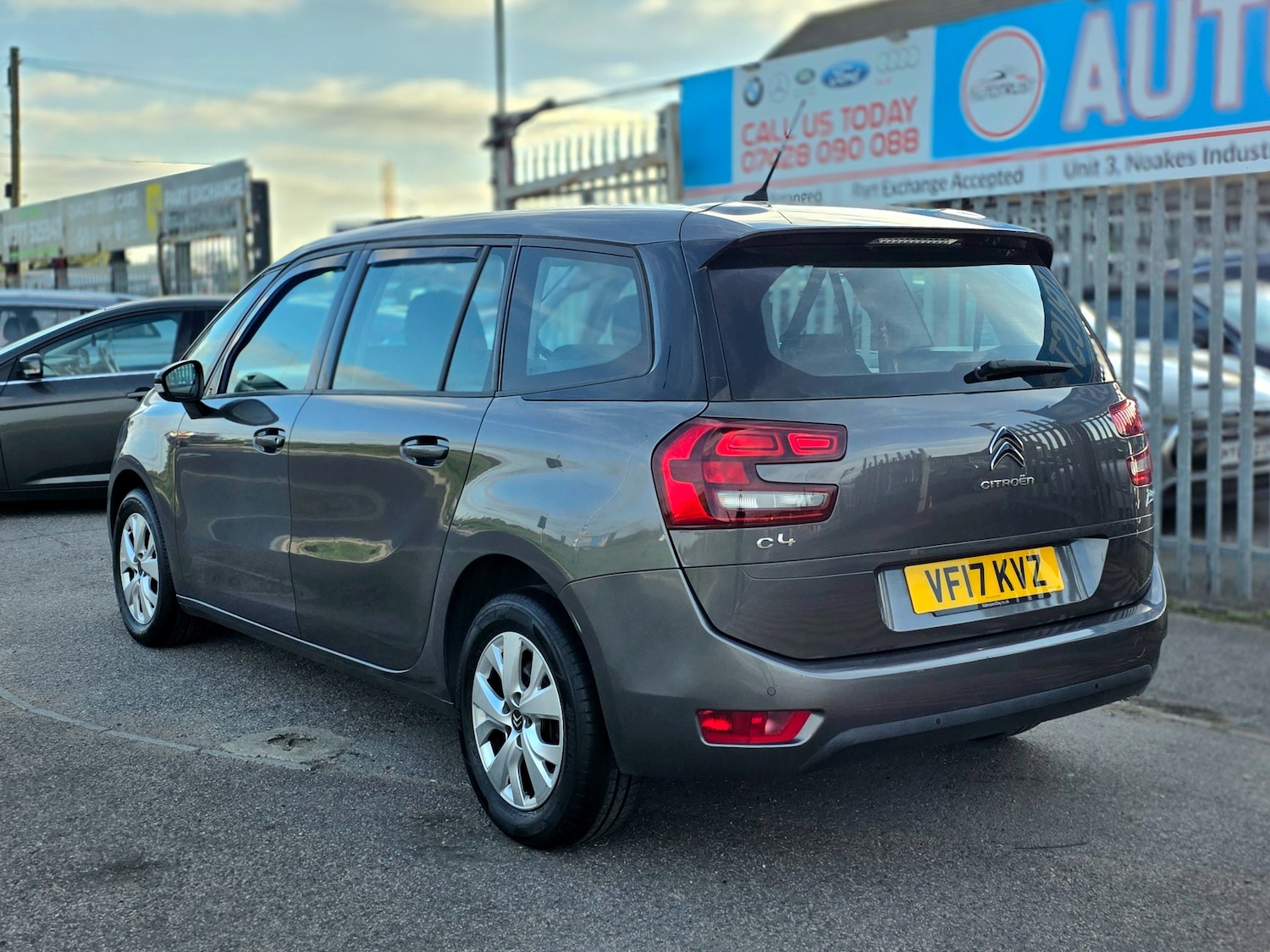 Used Citroen C4 Grand Picasso 2017 for sale - 76268838: Photo 9