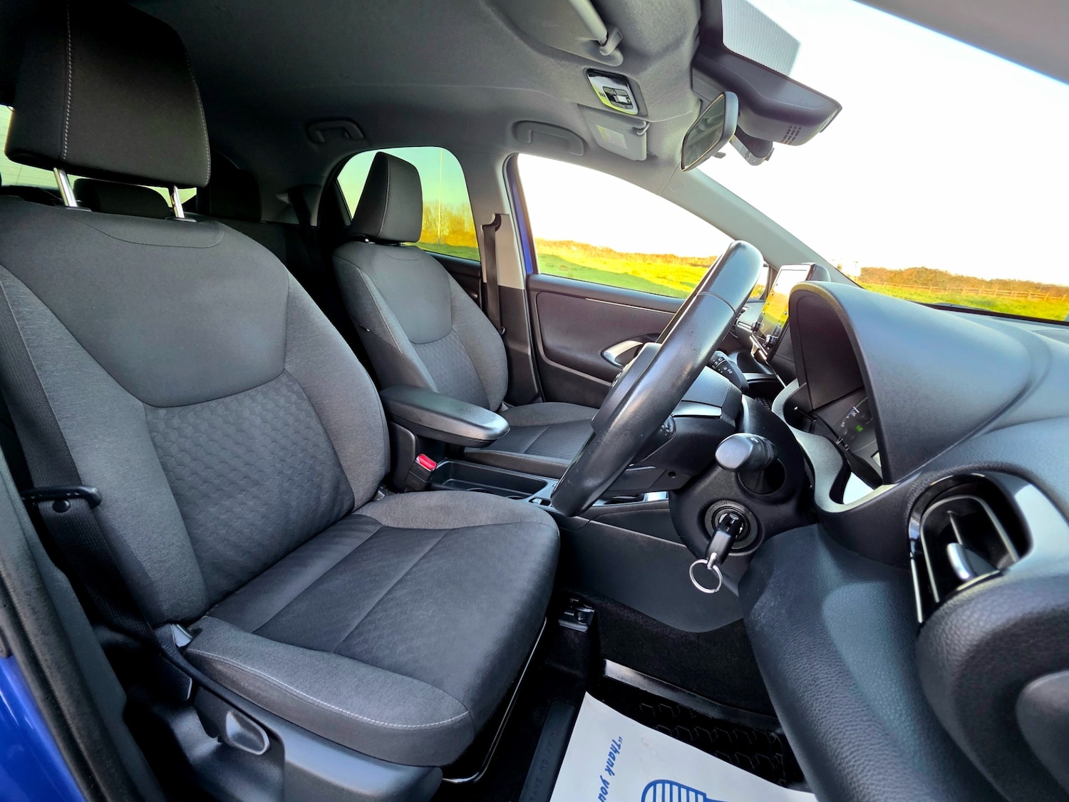 Used Toyota Yaris 2022 for sale - 76714102: Photo 17