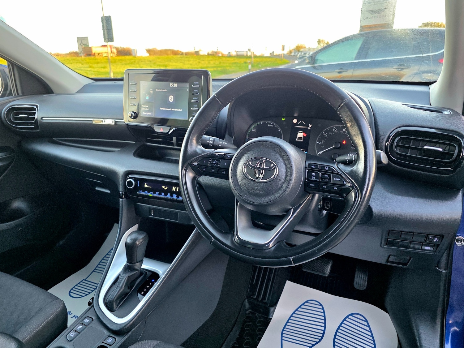 Used Toyota Yaris 2022 for sale - 76714102: Photo 19