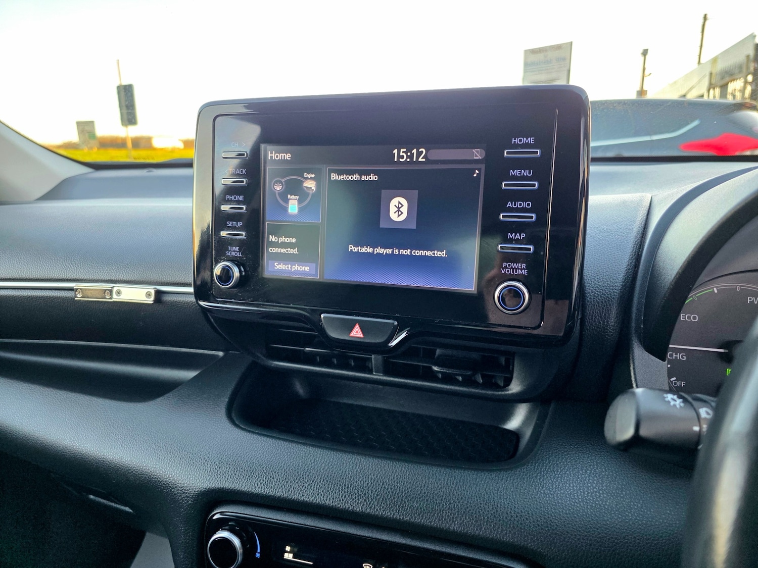 Used Toyota Yaris 2022 for sale - 76714102: Photo 25