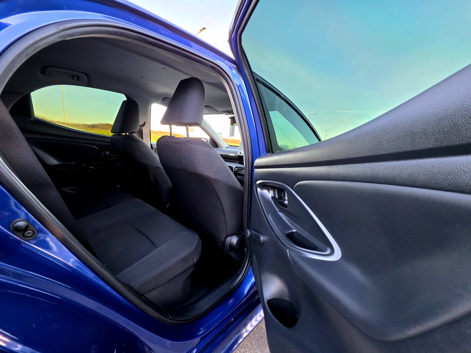 Used Toyota Yaris 2022 for sale - 76714102: Photo 28