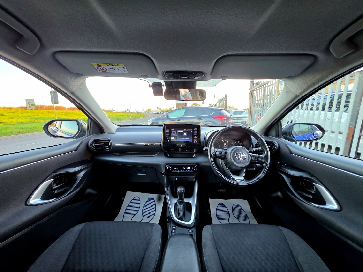 Used Toyota Yaris 2022 for sale - 76714102: Photo 30