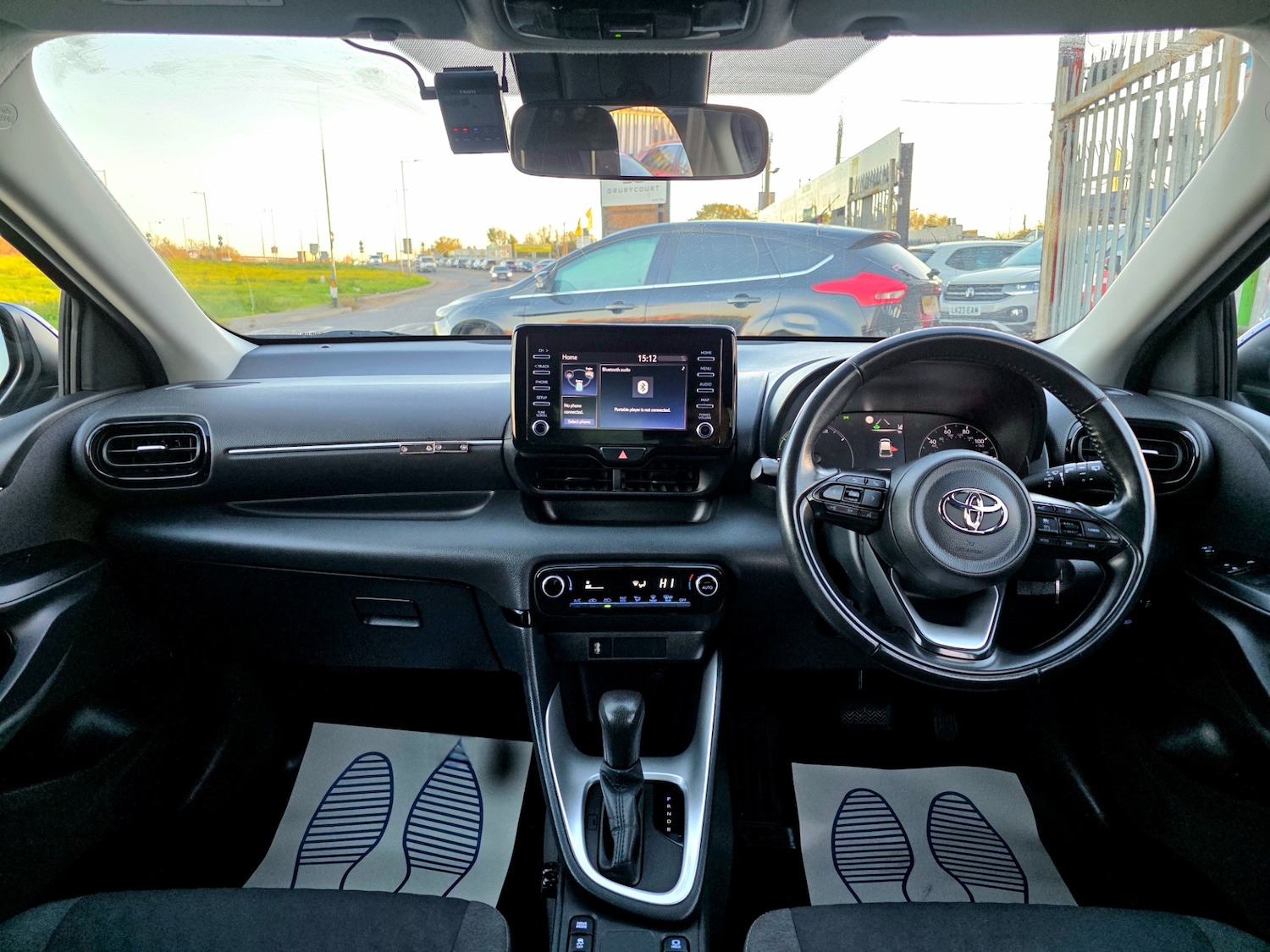 Used Toyota Yaris 2022 for sale - 76714102: Photo 31