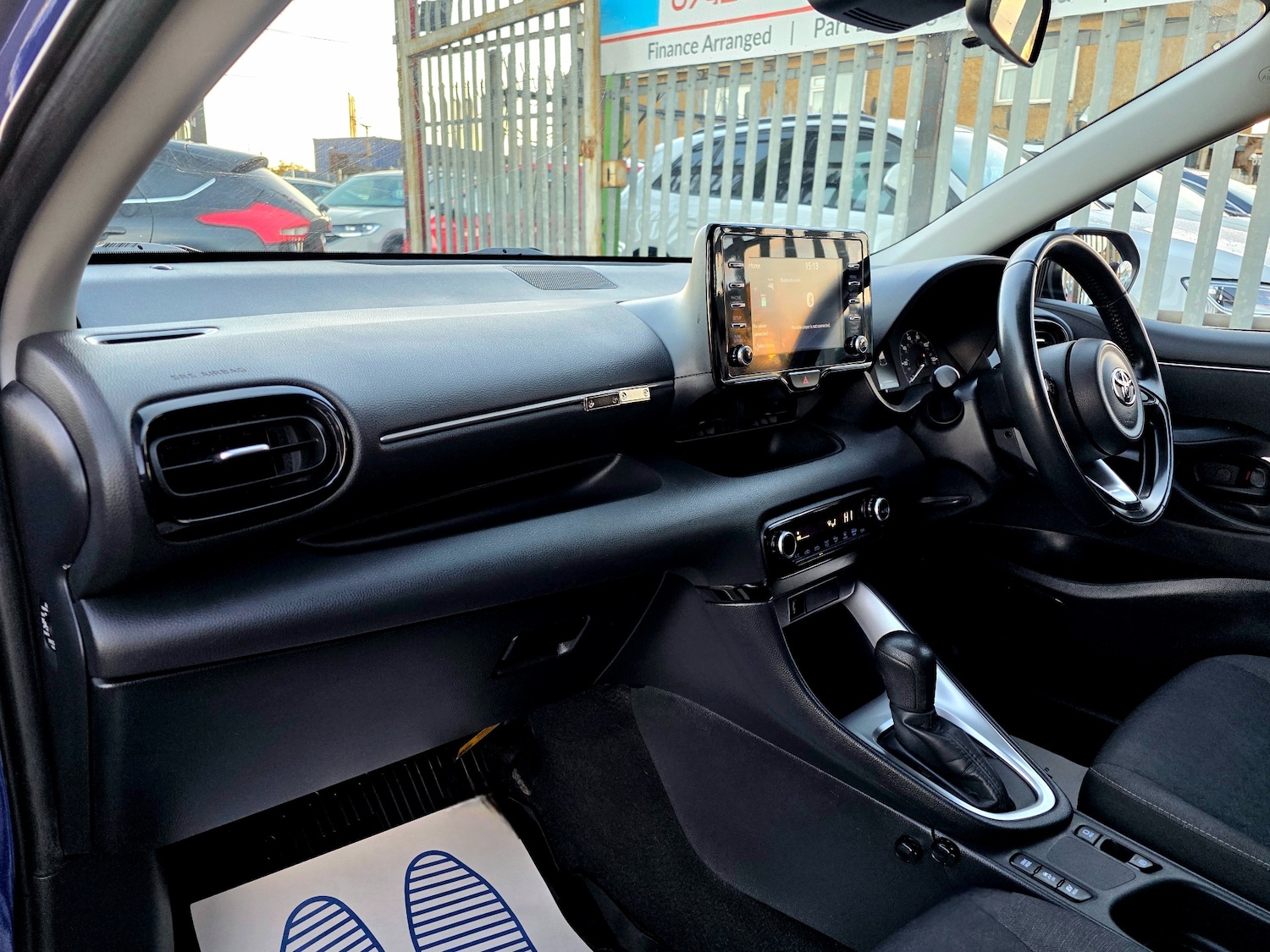 Used Toyota Yaris 2022 for sale - 76714102: Photo 34