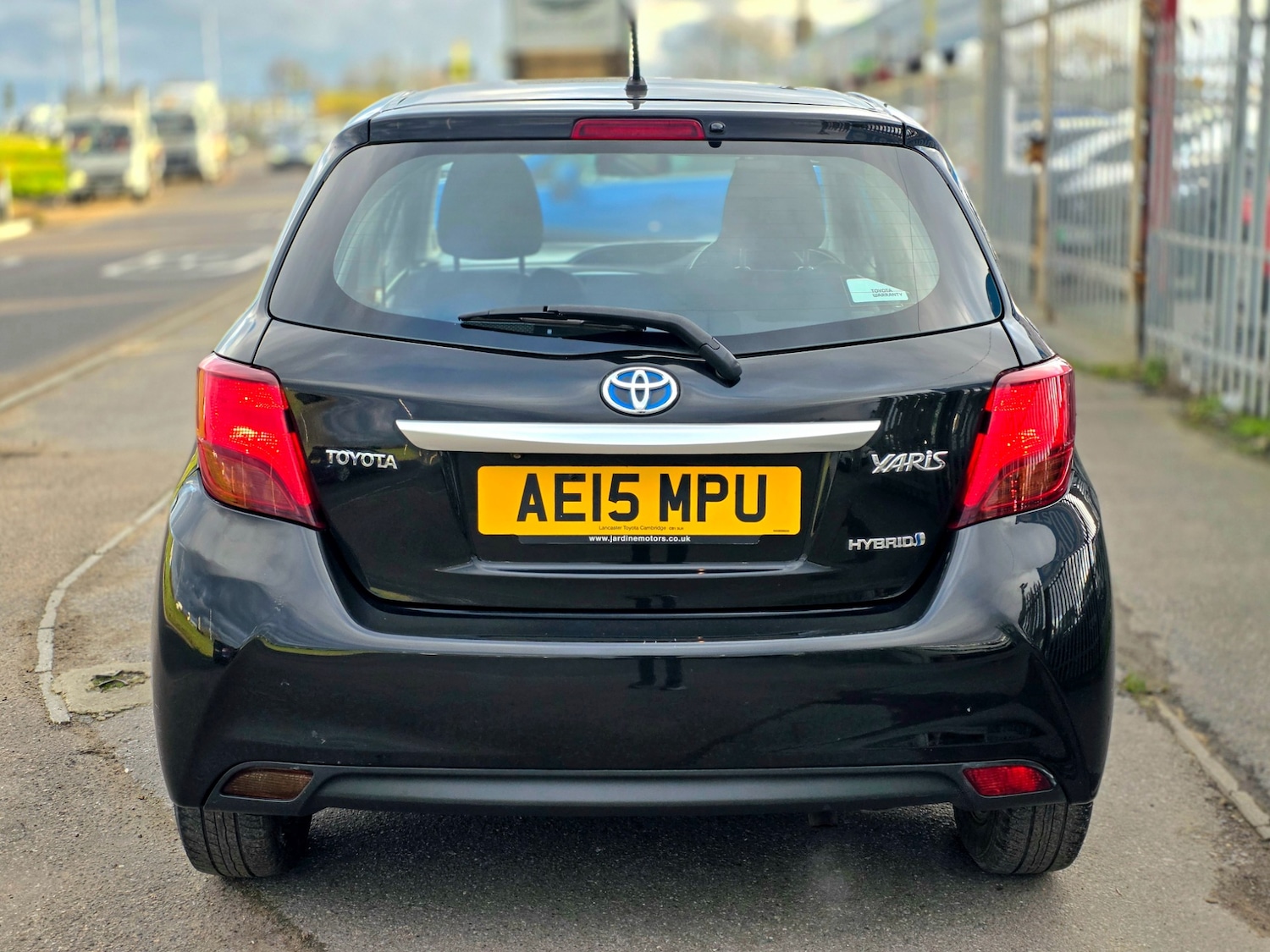 Used Toyota Yaris 2015 for sale - 77310898: Photo 12