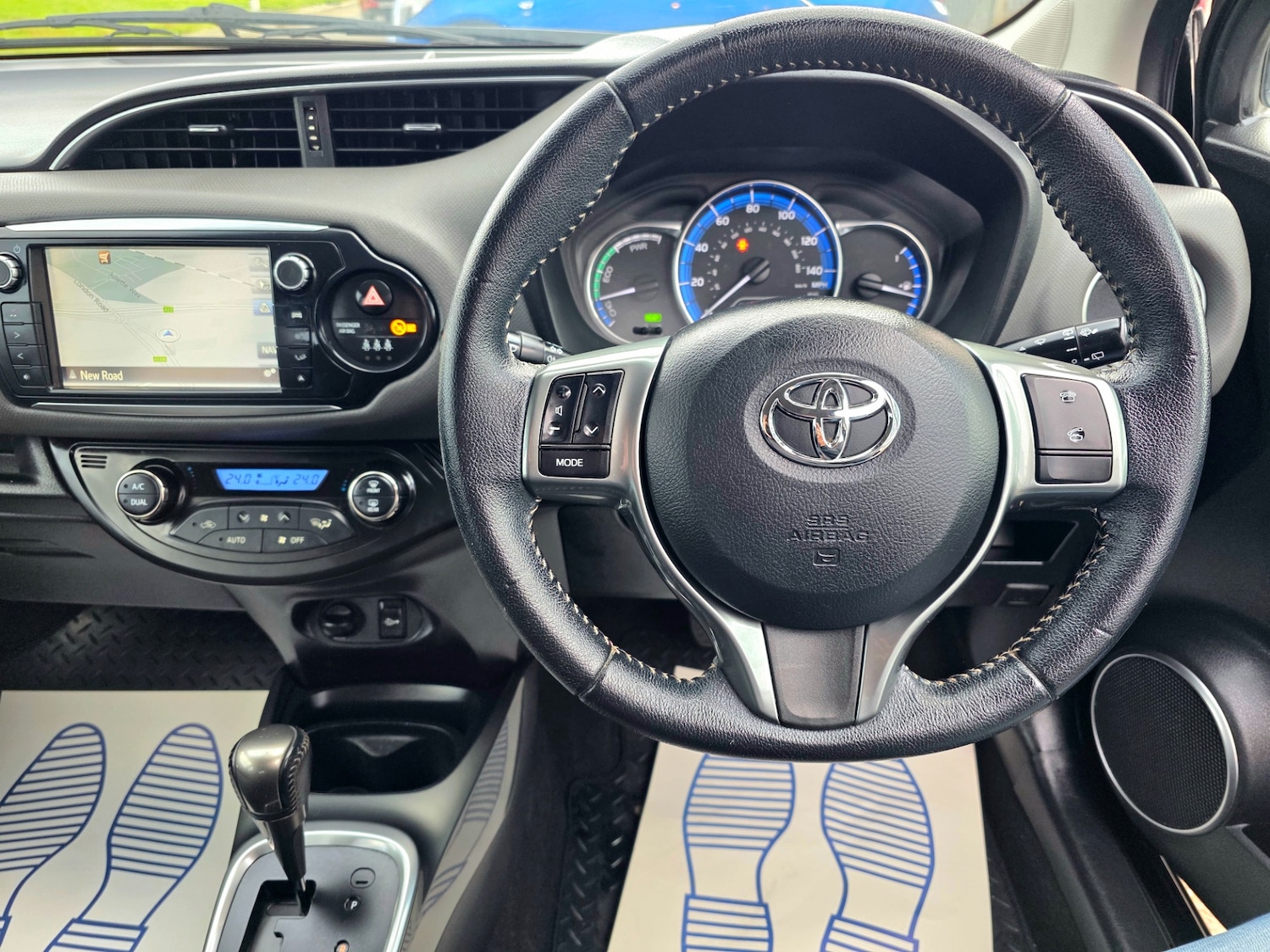 Used Toyota Yaris 2015 for sale - 77310898: Photo 18