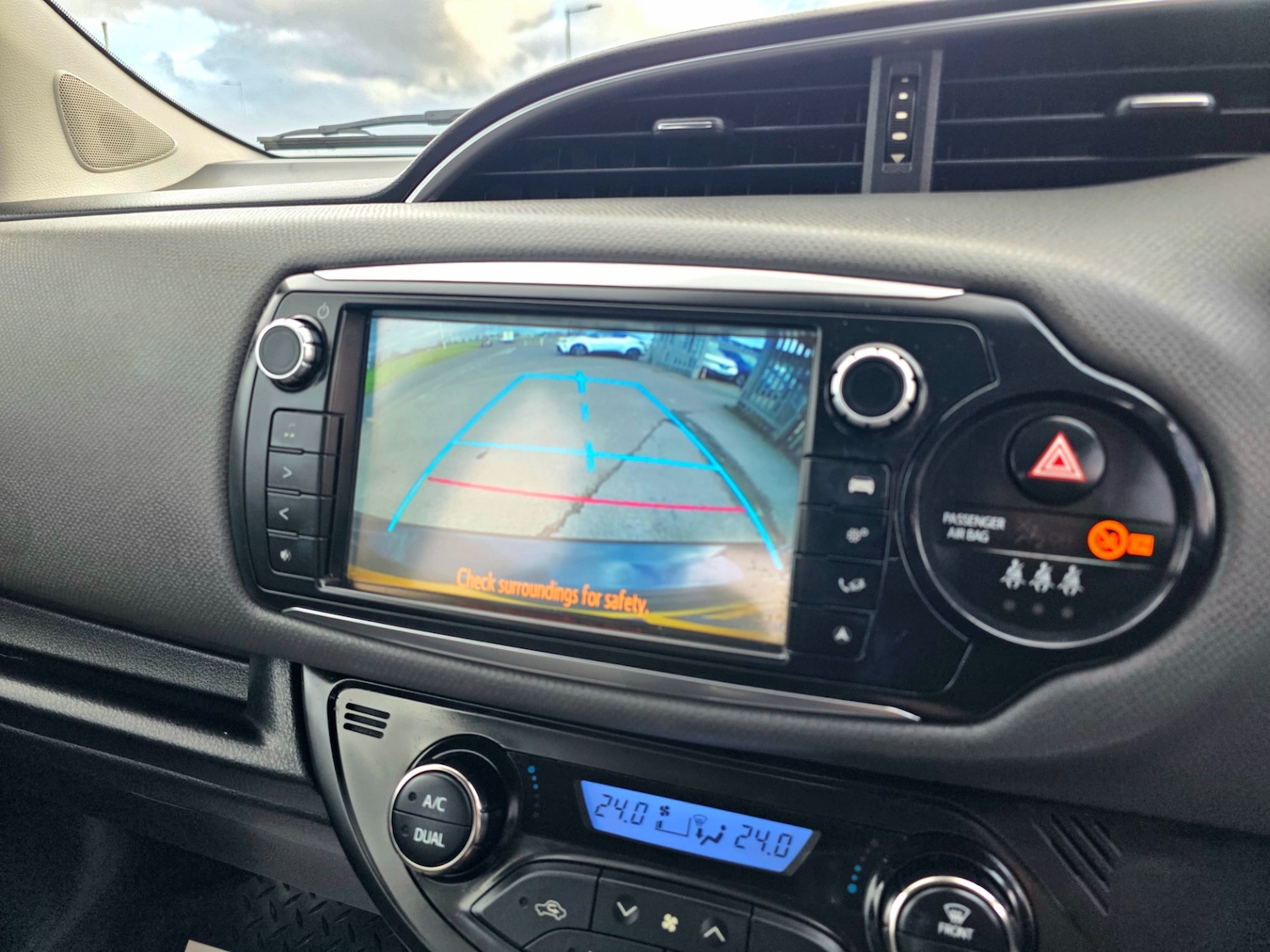 Used Toyota Yaris 2015 for sale - 77310898: Photo 23