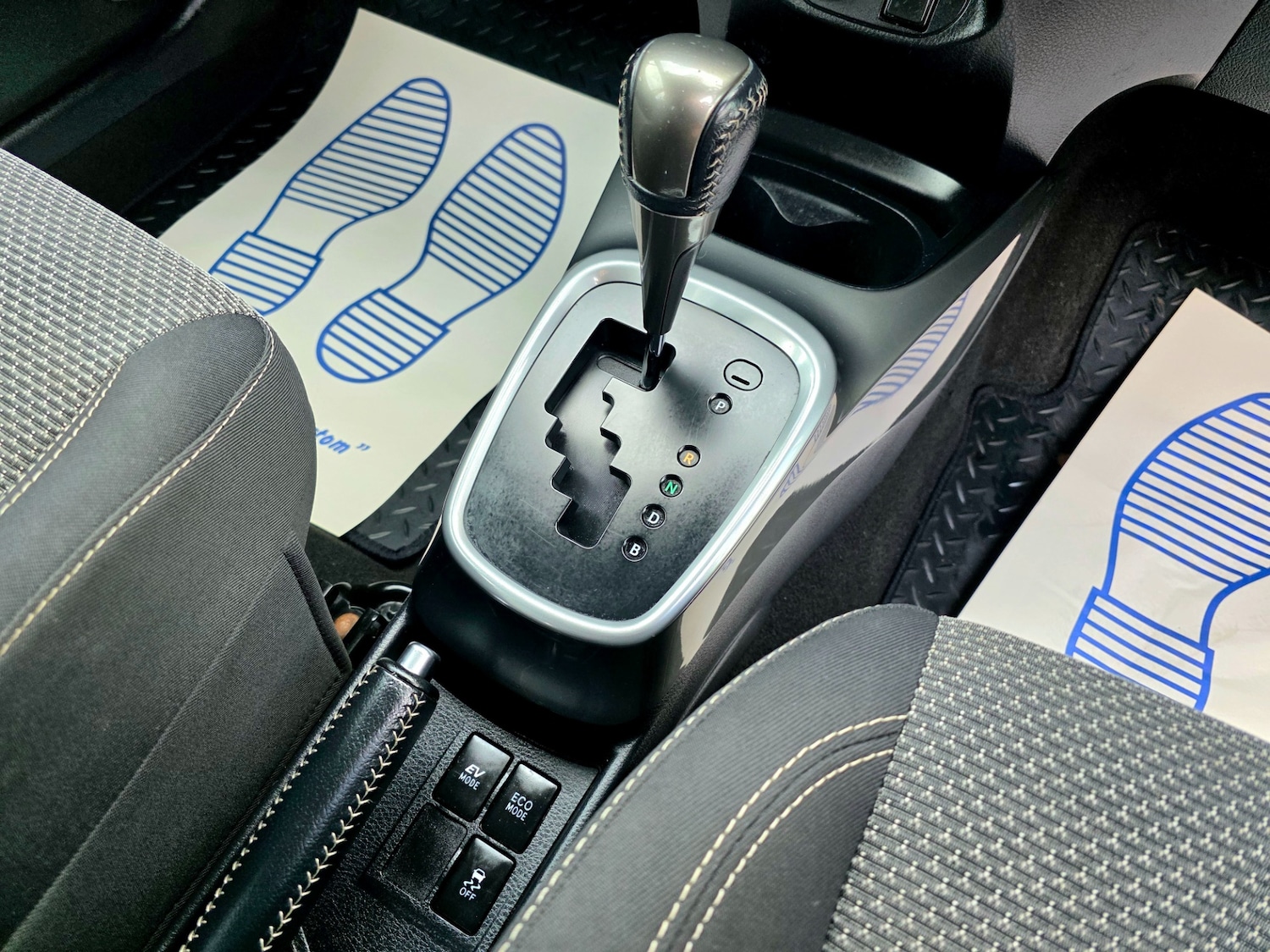 Used Toyota Yaris 2015 for sale - 77310898: Photo 24