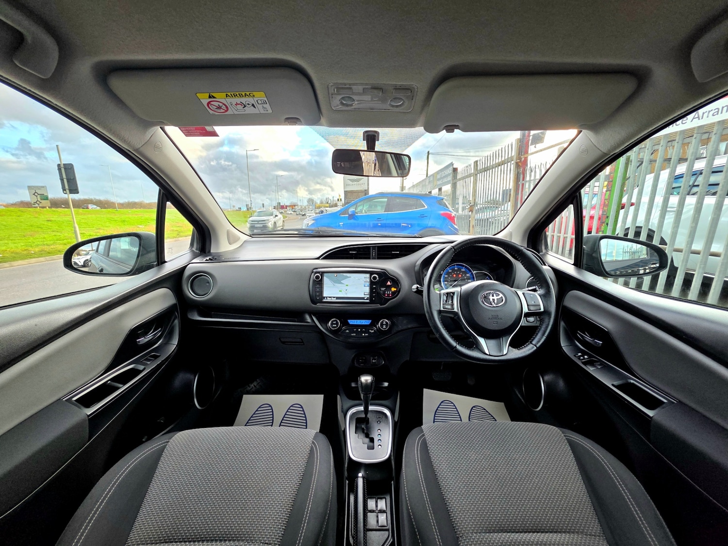 Used Toyota Yaris 2015 for sale - 77310898: Photo 27