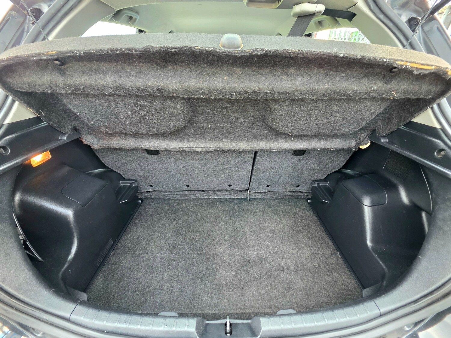 Used Toyota Yaris 2015 for sale - 77310898: Photo 32