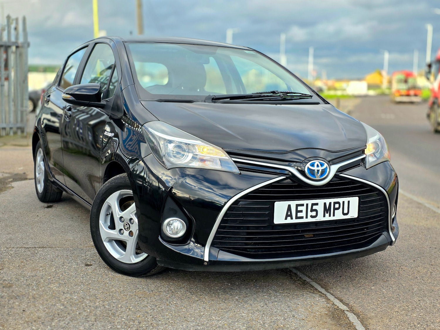 Used Toyota Yaris 2015 for sale - 77310898: Photo 8