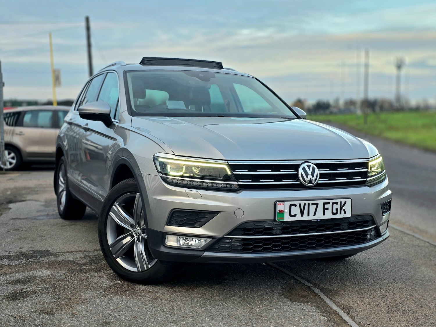 Used Volkswagen Tiguan 2017 for sale - 77229170: Photo 10