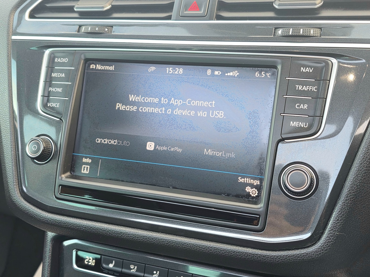 Used Volkswagen Tiguan 2017 for sale - 77229170: Photo 34