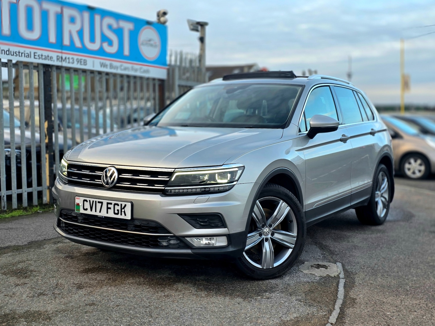 Used Volkswagen Tiguan 2017 for sale - 77229170: Photo 5