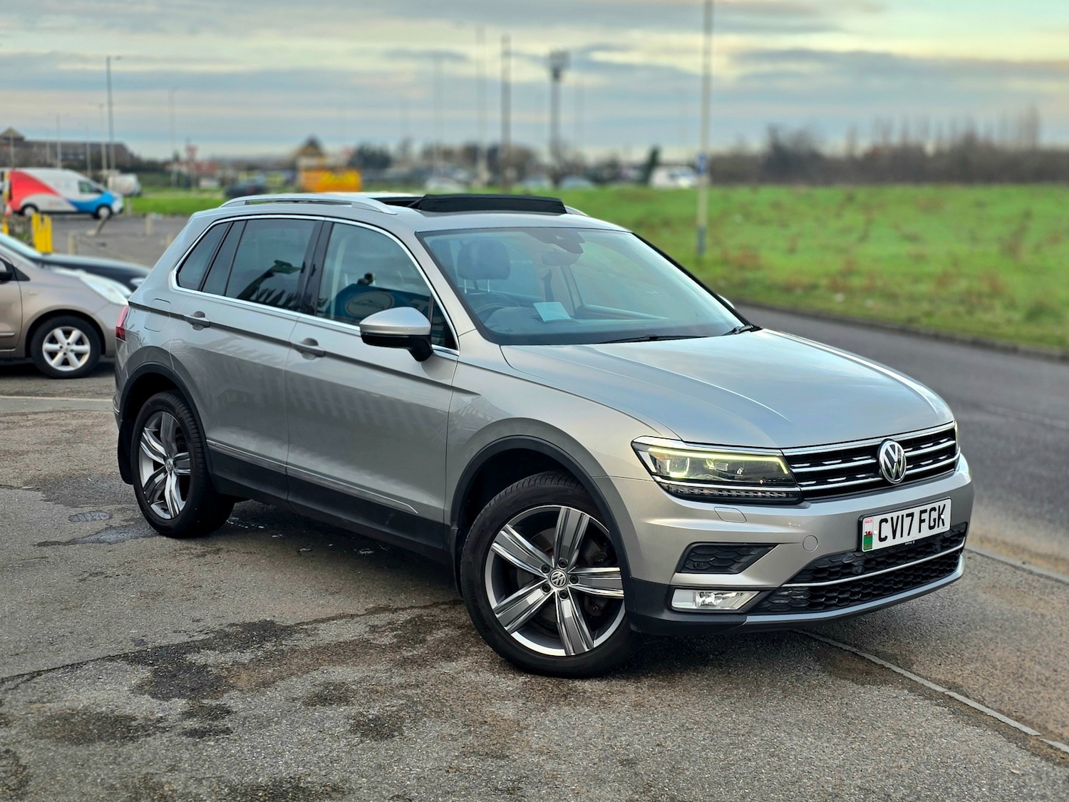 Used Volkswagen Tiguan 2017 for sale - 77229170: Photo 8