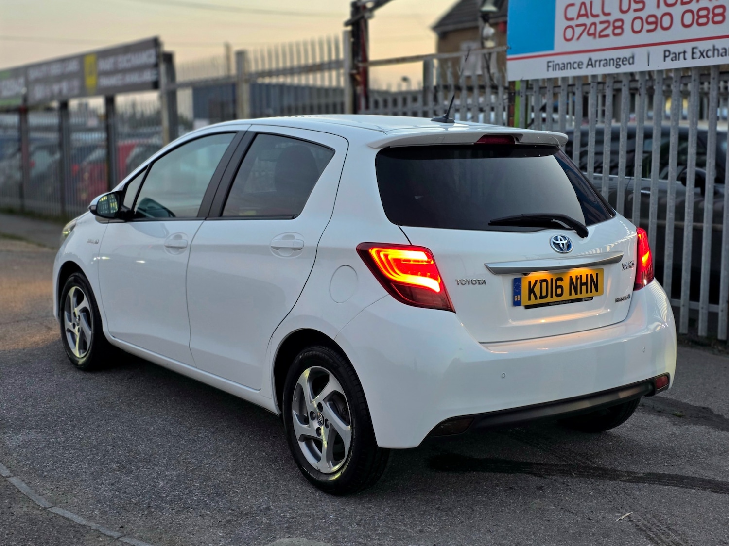 Used Toyota Yaris 2016 for sale - 76269560: Photo 10