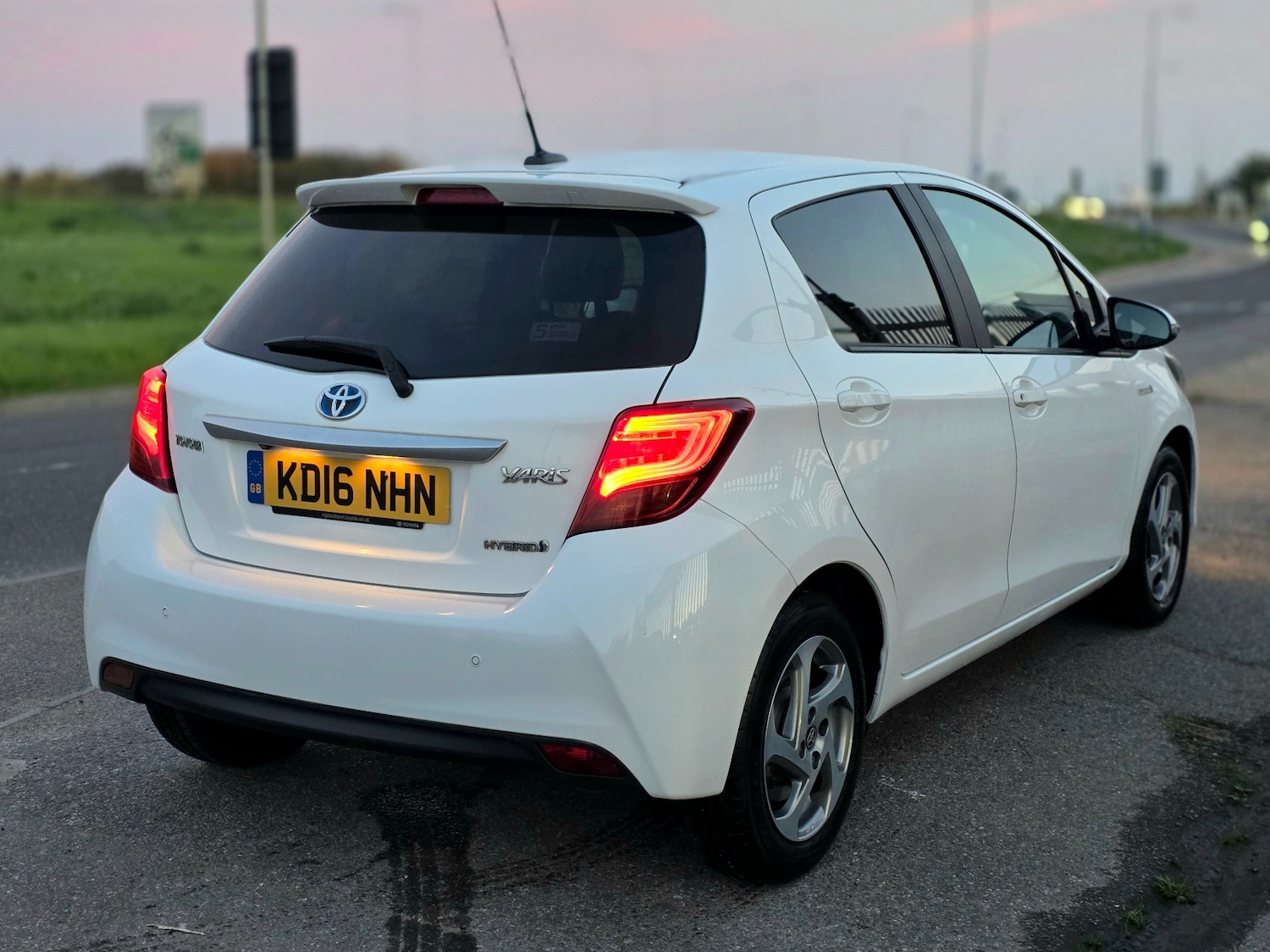 Used Toyota Yaris 2016 for sale - 76269560: Photo 12