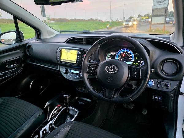 Used Toyota Yaris 2016 for sale - 76269560: Photo 17