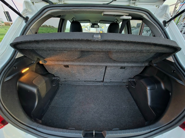 Used Toyota Yaris 2016 for sale - 76269560: Photo 31