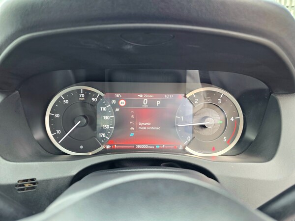 Used Jaguar XE 2019 for sale - 74418475: Photo 32