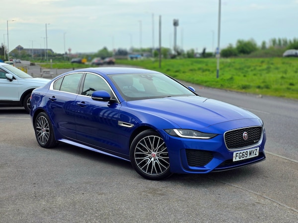 Used Jaguar XE 2019 for sale - 74418475: Photo 3