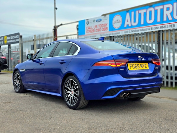 Used Jaguar XE 2019 for sale - 74418475: Photo 5