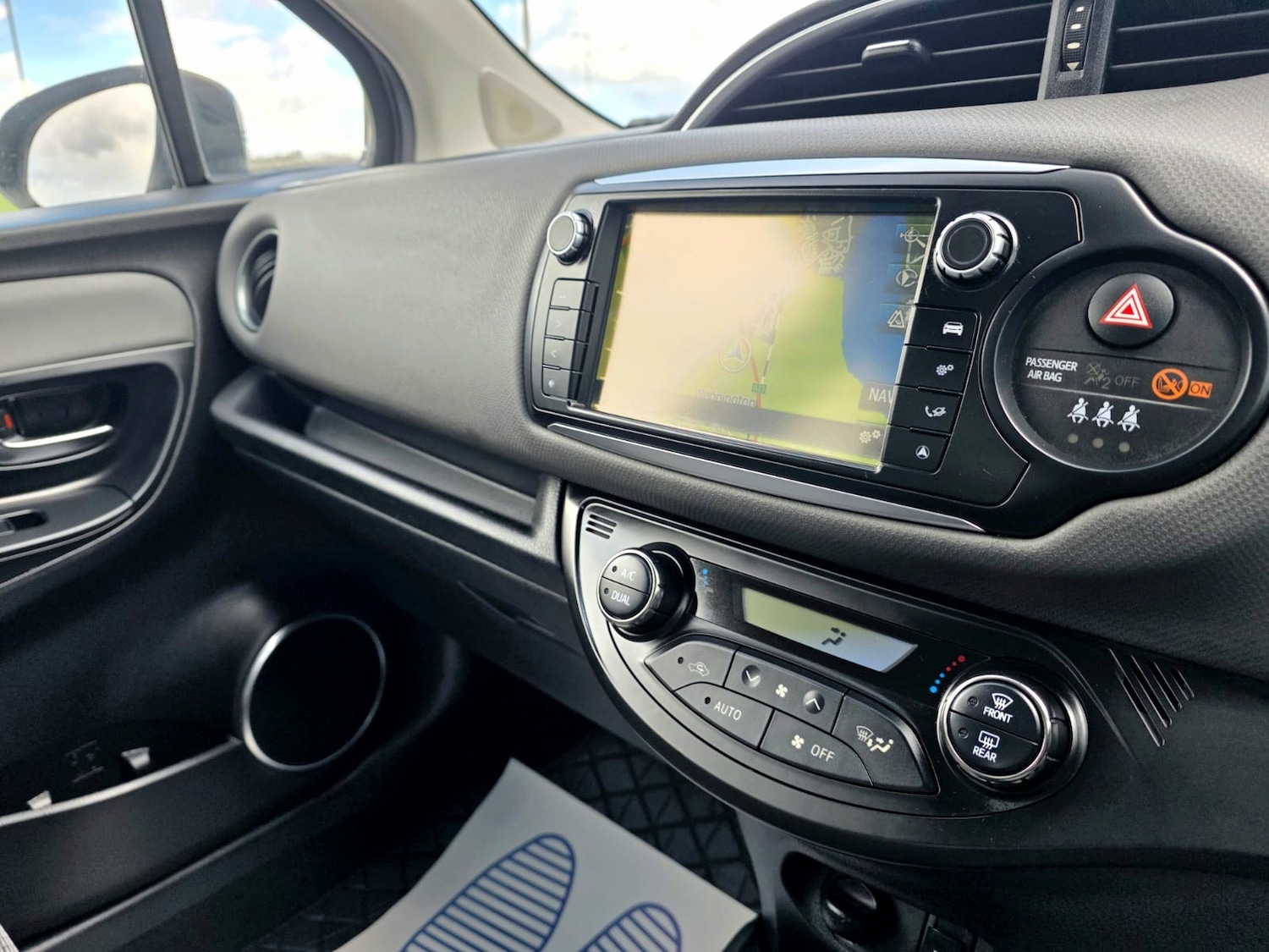 Used Toyota Yaris 2015 for sale - 78077583: Photo 17