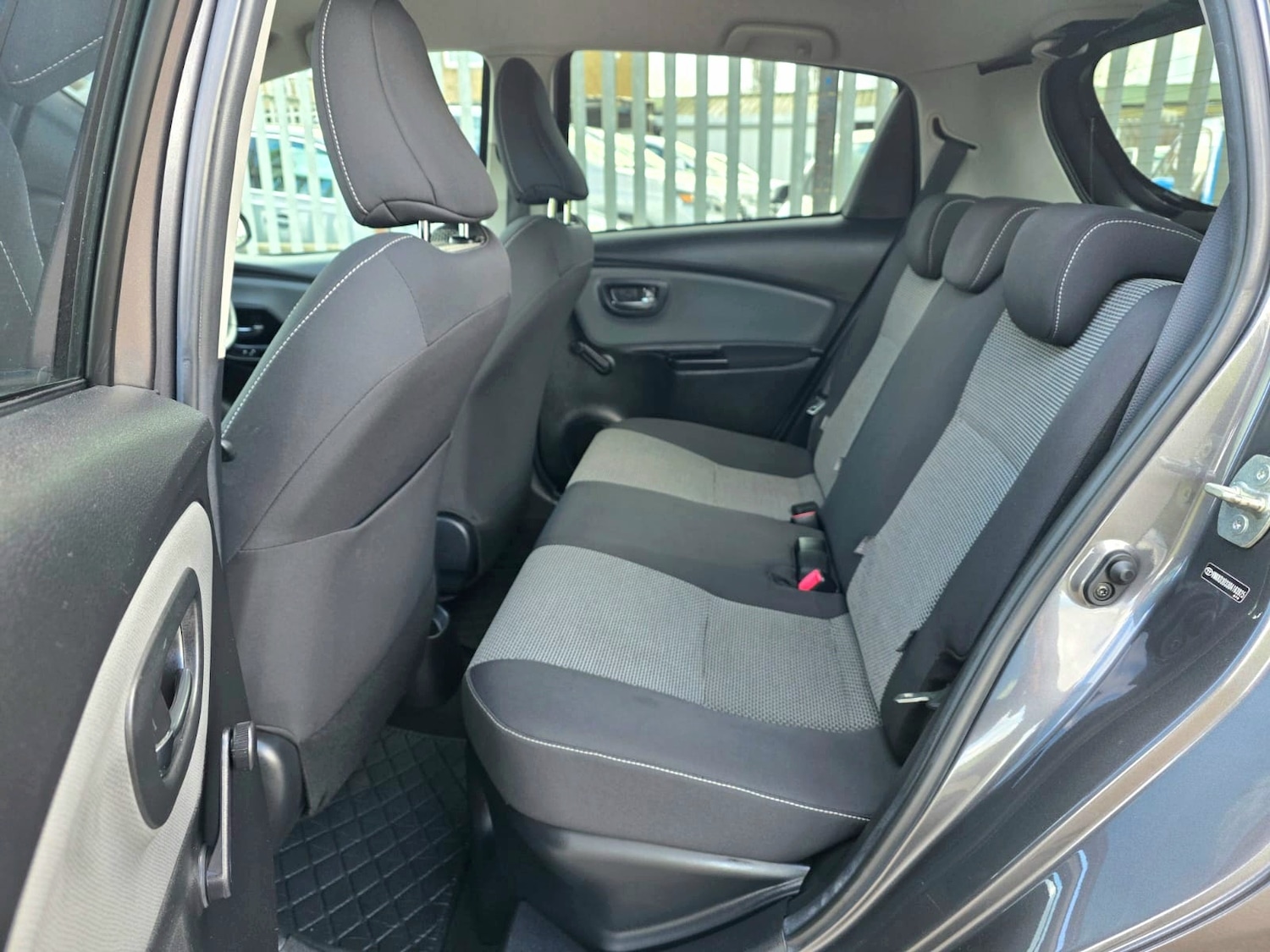 Used Toyota Yaris 2015 for sale - 78077583: Photo 22