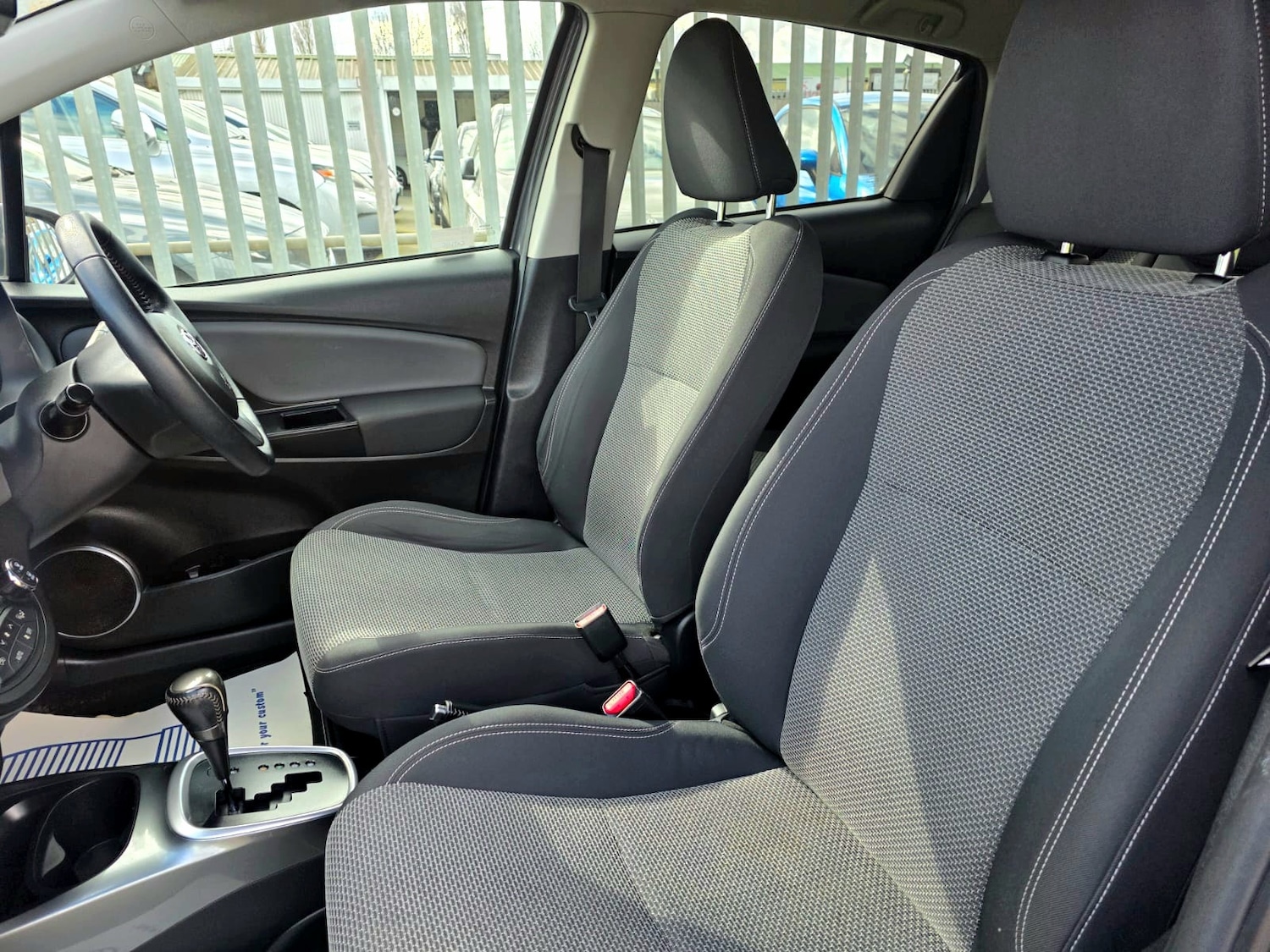 Used Toyota Yaris 2015 for sale - 78077583: Photo 25