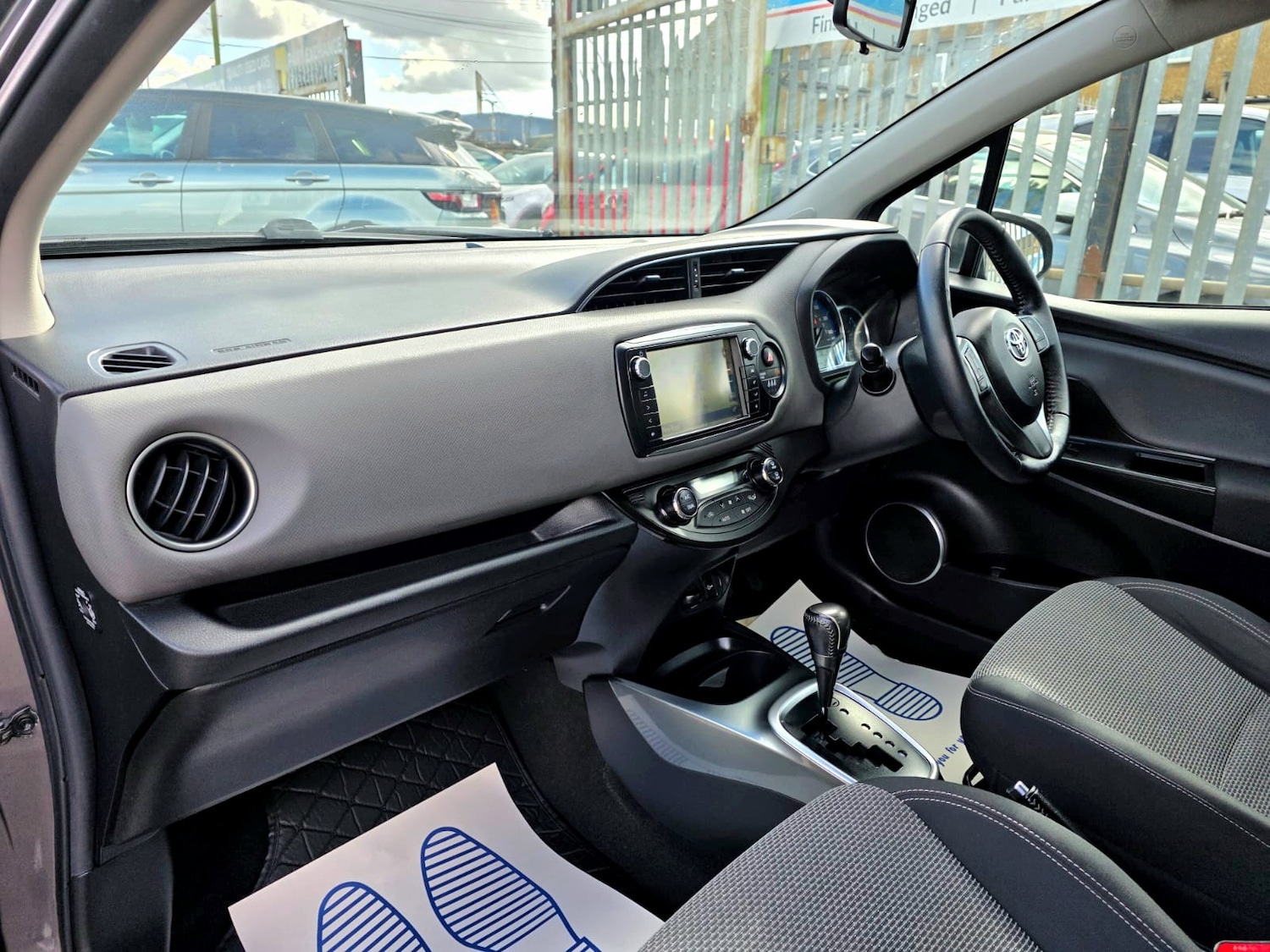 Used Toyota Yaris 2015 for sale - 78077583: Photo 26