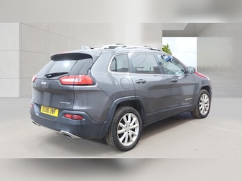 Used Jeep Cherokee 2016 for sale - 79240638: Photo
