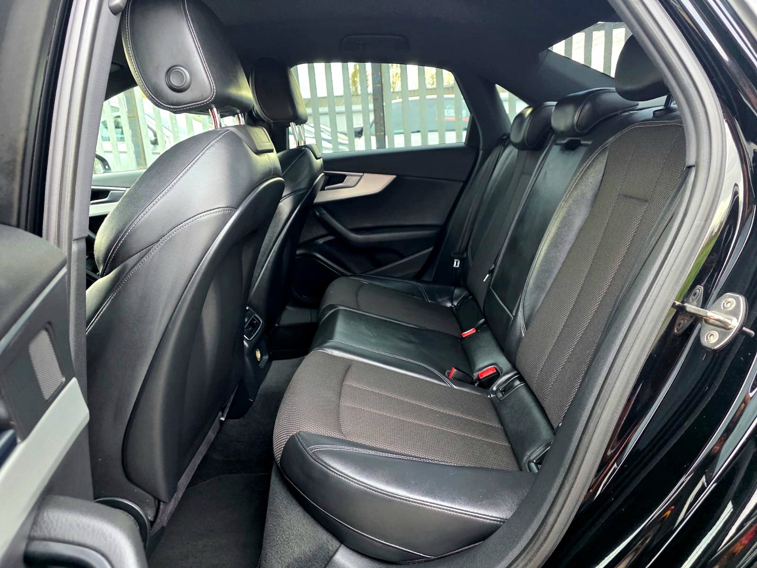 Used Audi A4 2016 for sale - 76497160: Photo 24