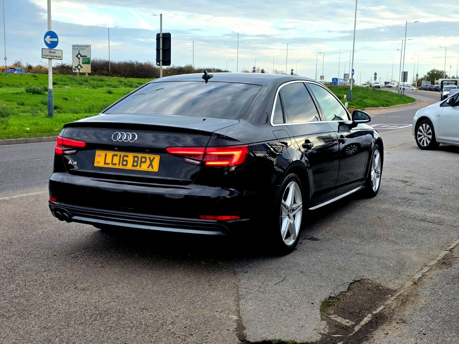 Used Audi A4 2016 for sale - 76497160: Photo 7