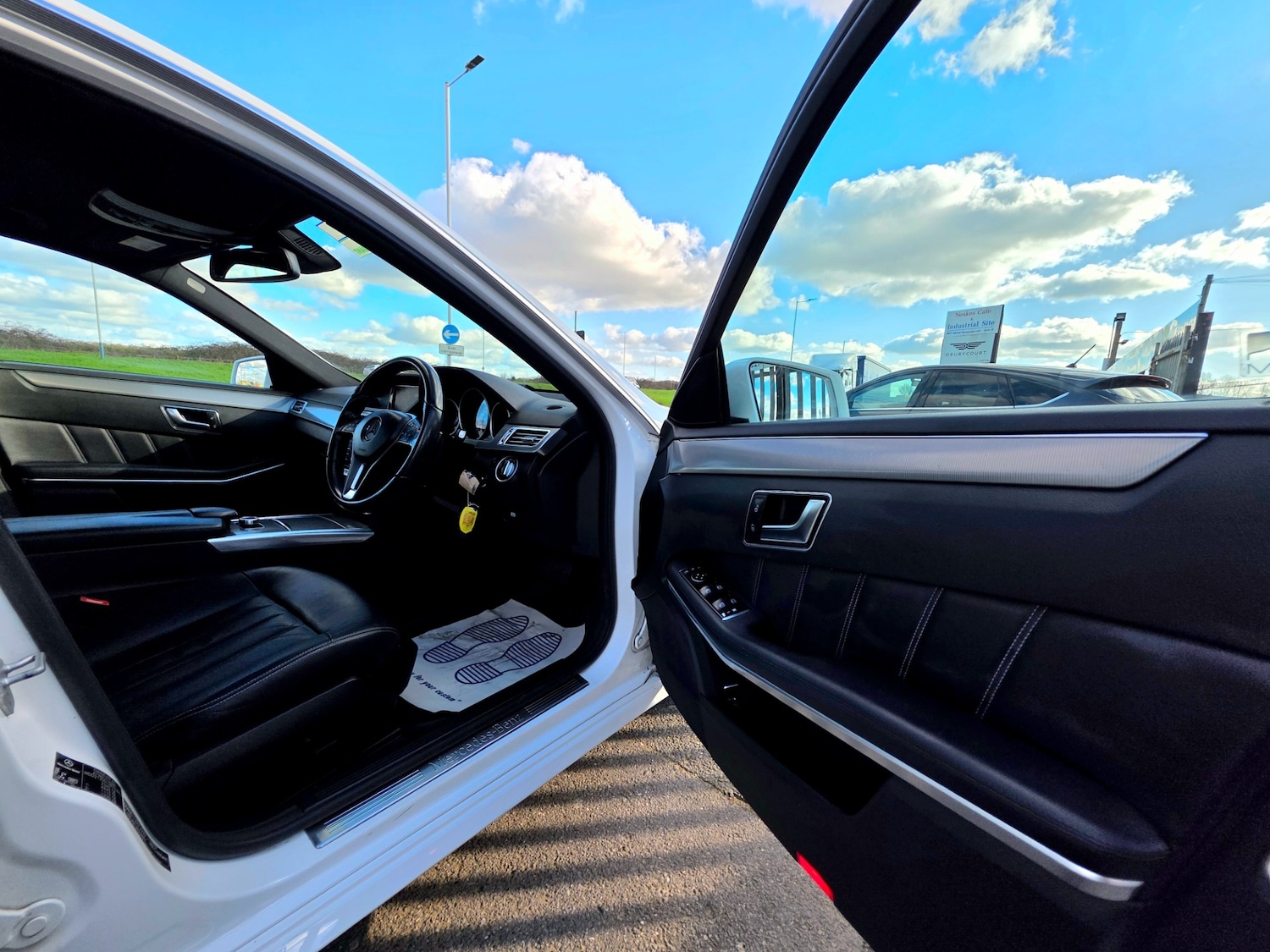 Used Mercedes-Benz E Class 2015 for sale - 77578403: Photo 18