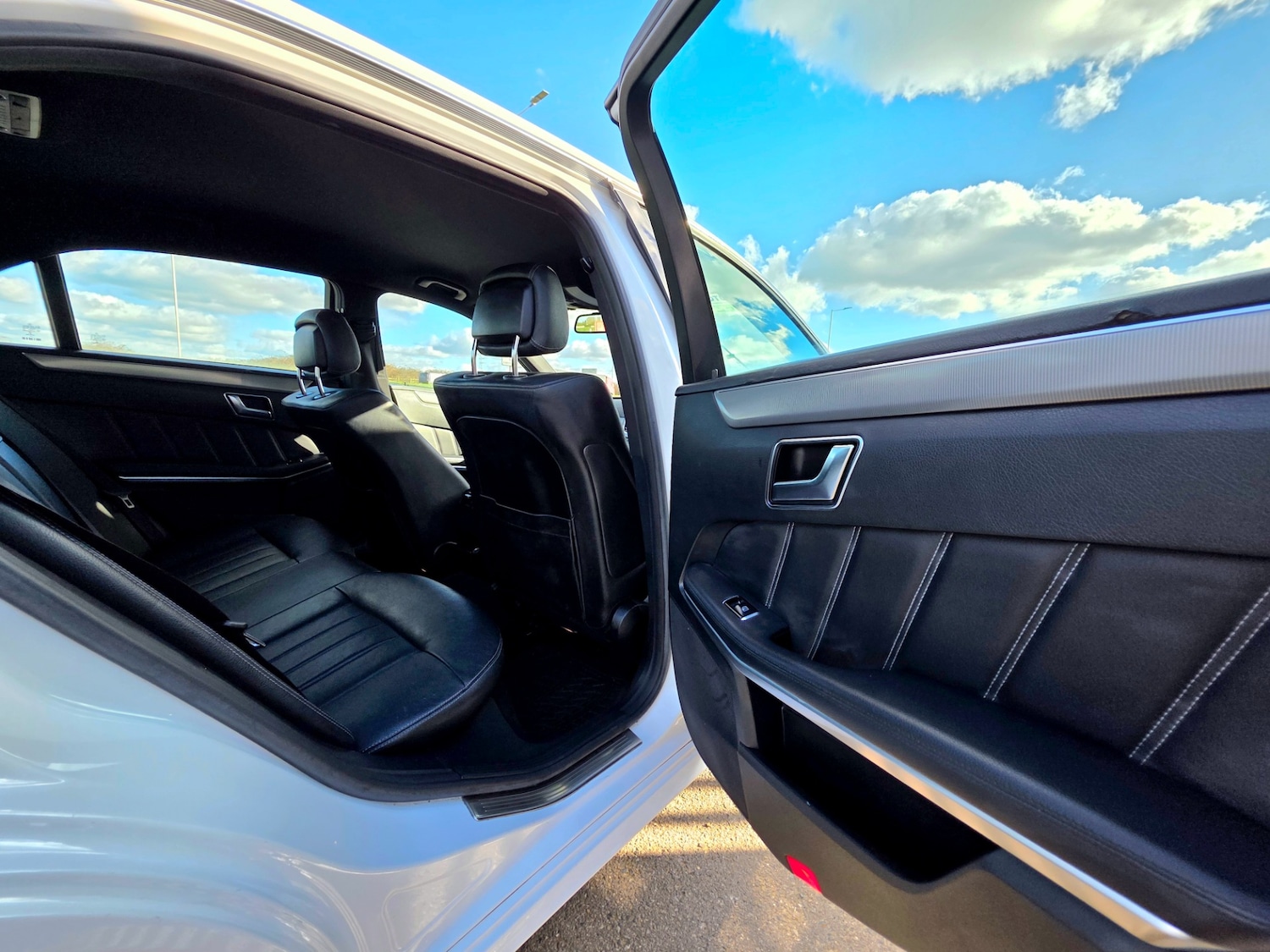 Used Mercedes-Benz E Class 2015 for sale - 77578403: Photo 30