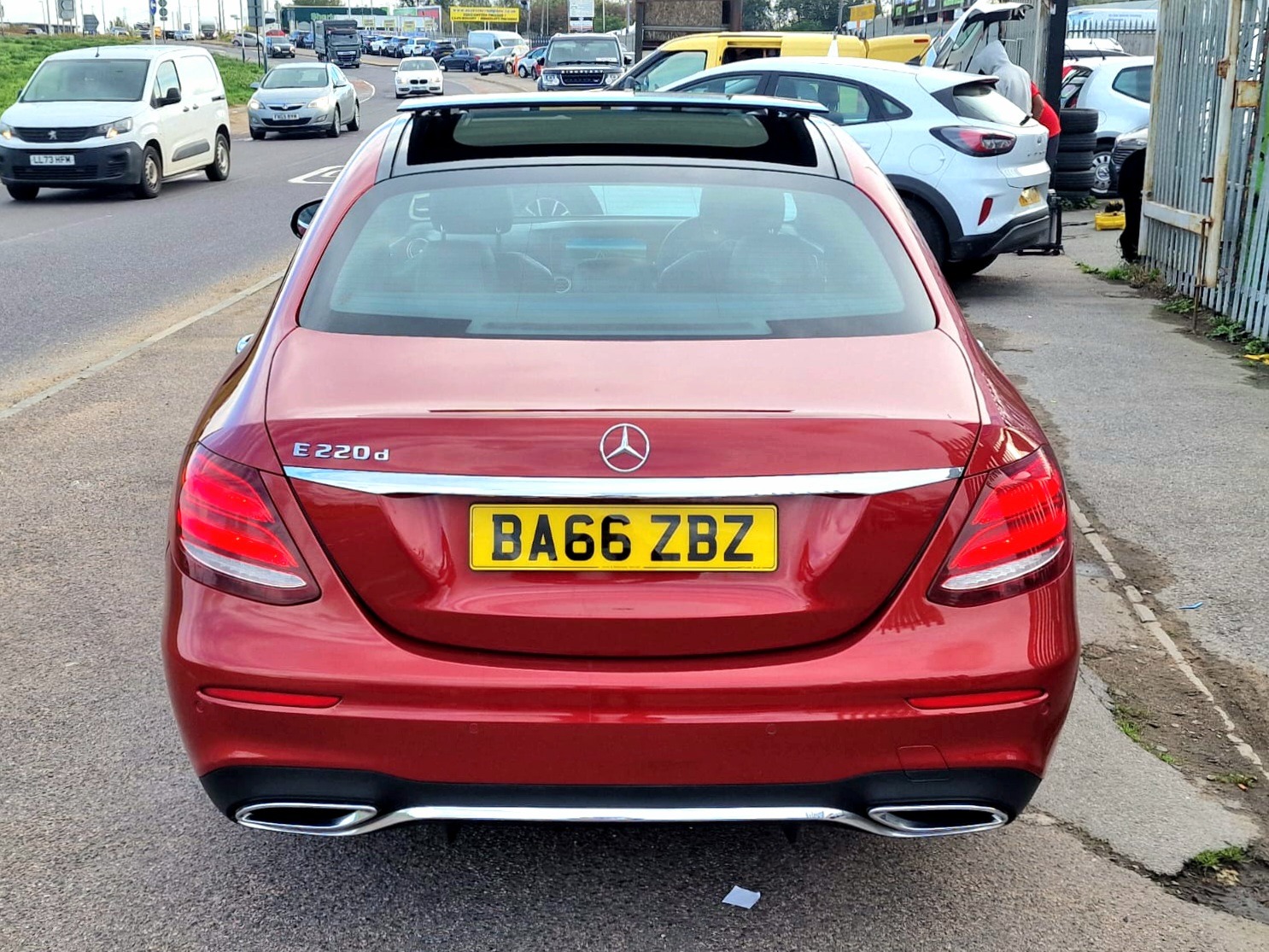 Used Mercedes-Benz E Class 2016 for sale - 76358257: Photo 10