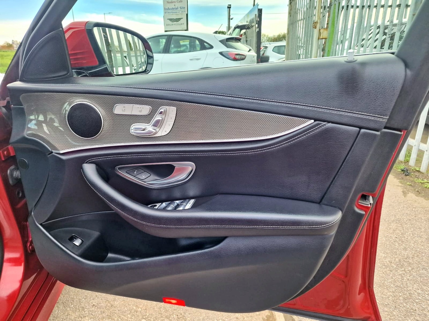 Used Mercedes-Benz E Class 2016 for sale - 76358257: Photo 20