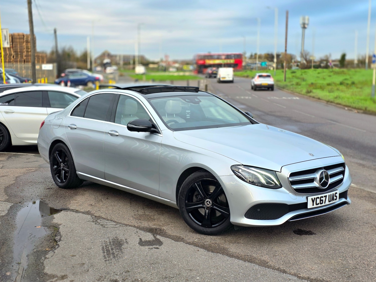 Used Mercedes-Benz E Class 2017 for sale - 76885203: Photo 7