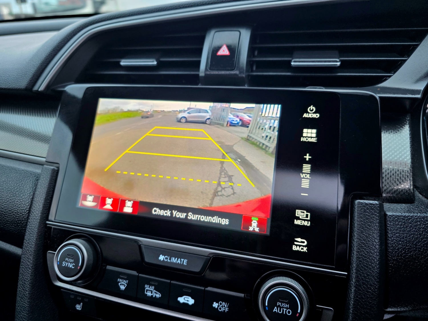 Used Honda Civic 2017 for sale - 76713450: Photo 27