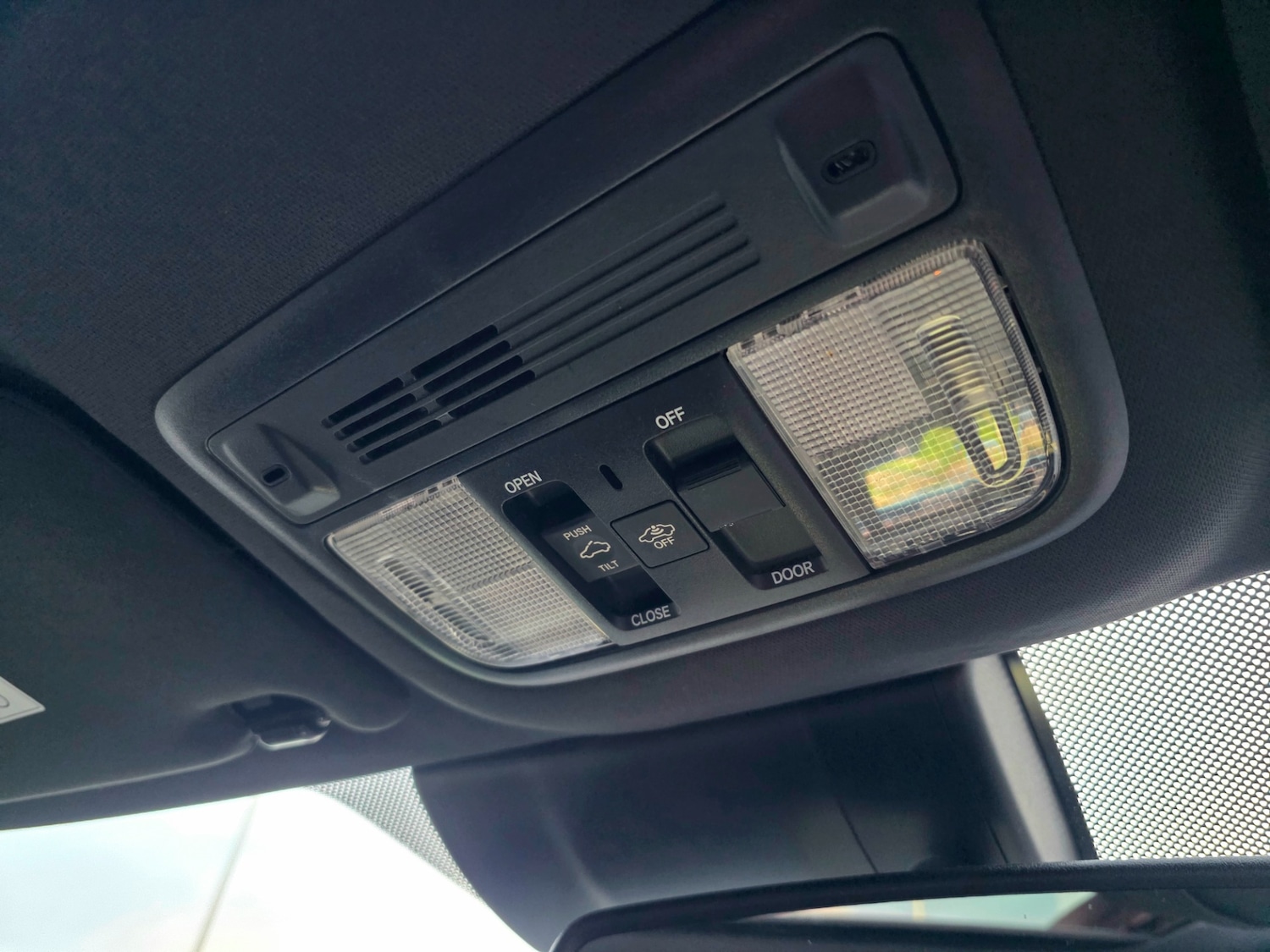 Used Honda Civic 2017 for sale - 76713450: Photo 29