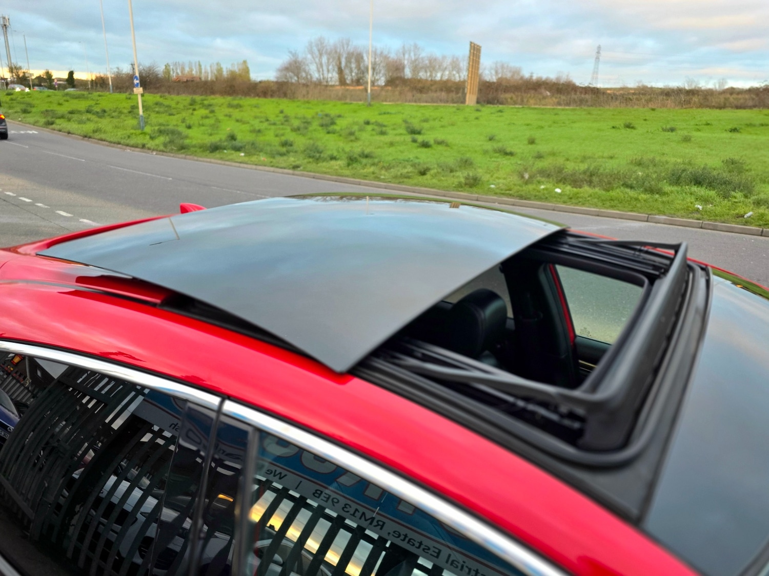 Used Honda Civic 2017 for sale - 76713450: Photo 3